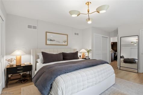 23250 Fairmount Boulevard Shaker Heights OH 44122