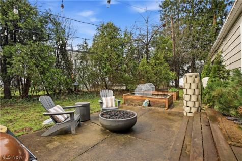 23250 Fairmount Boulevard Shaker Heights OH 44122