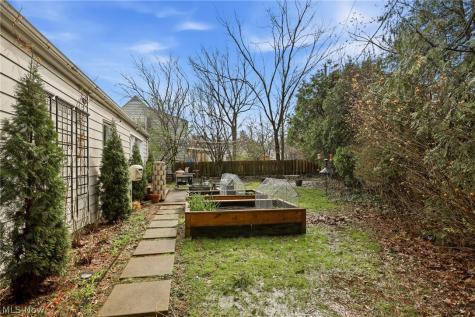 23250 Fairmount Boulevard Shaker Heights OH 44122