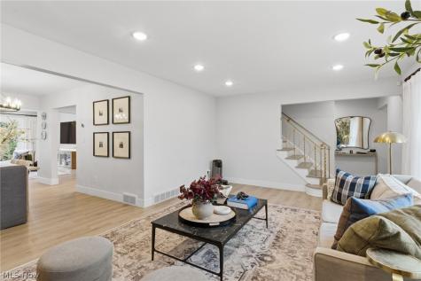 23250 Fairmount Boulevard Shaker Heights OH 44122