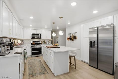23250 Fairmount Boulevard Shaker Heights OH 44122