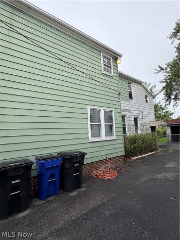 861 Whitcomb Road Cleveland OH 44110