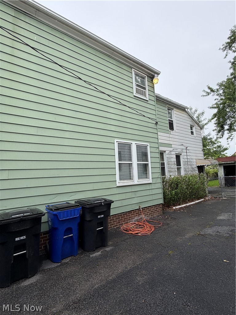 861 Whitcomb Road Cleveland OH 44110