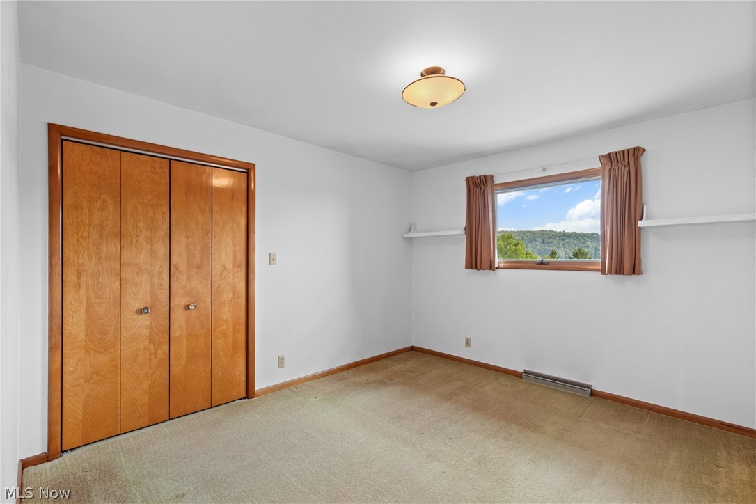 405 N 10th Street Martins Ferry OH 43935