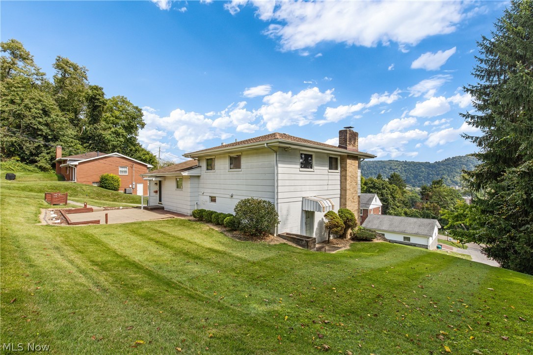405 N 10th Street Martins Ferry OH 43935