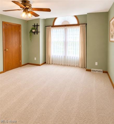 2189 Woodgate Street Youngstown OH 44515
