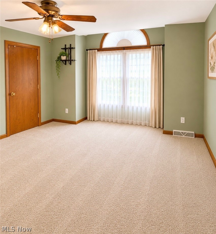2189 Woodgate Street Youngstown OH 44515