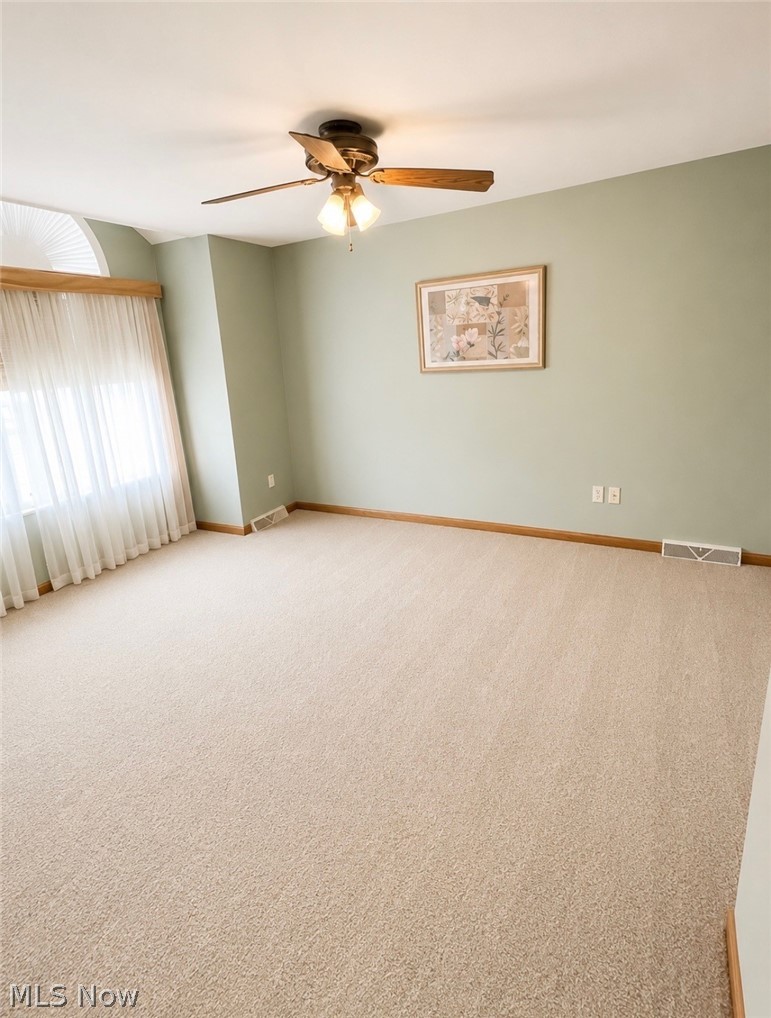 2189 Woodgate Street Youngstown OH 44515