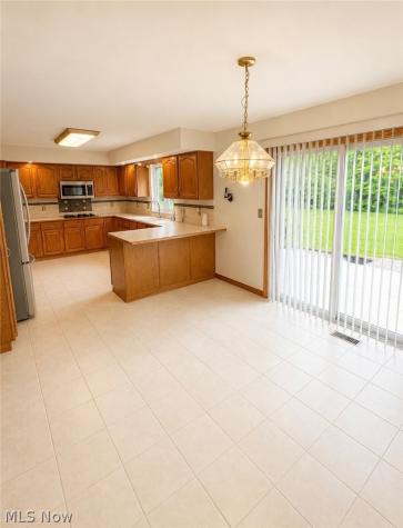2189 Woodgate Street Youngstown OH 44515