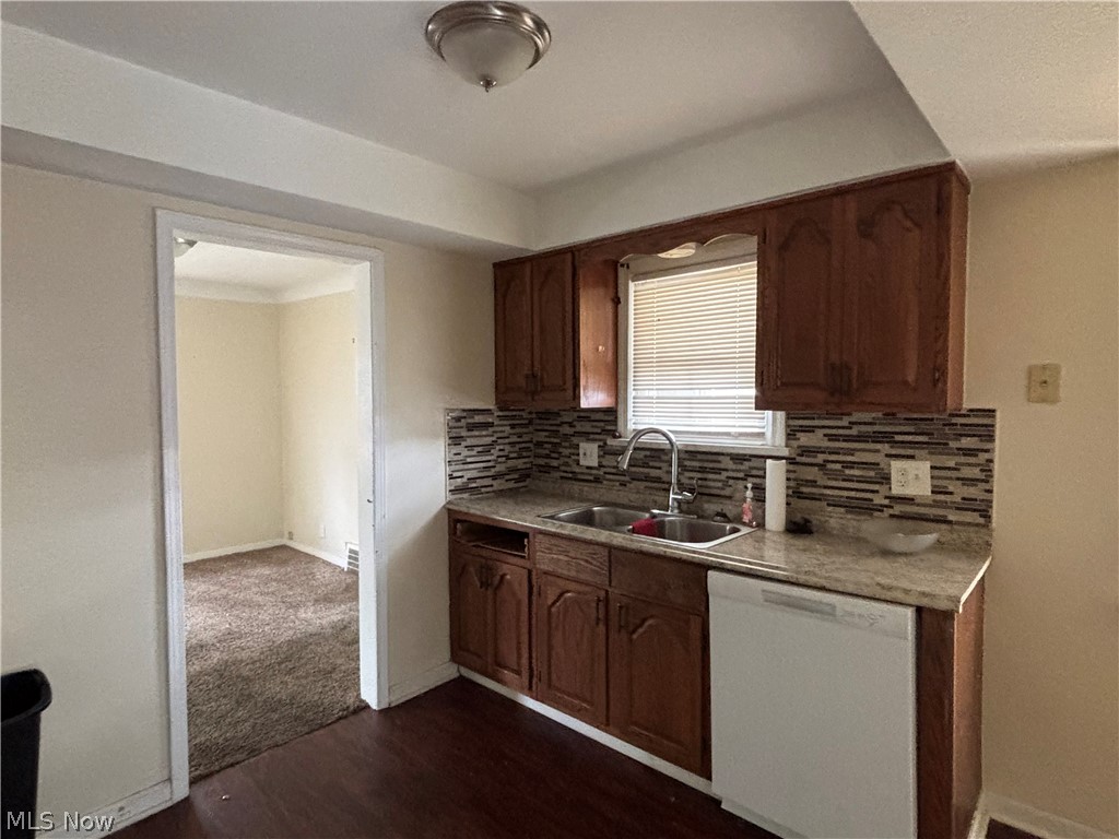 12324 Willard Avenue Garfield Heights OH 44125
