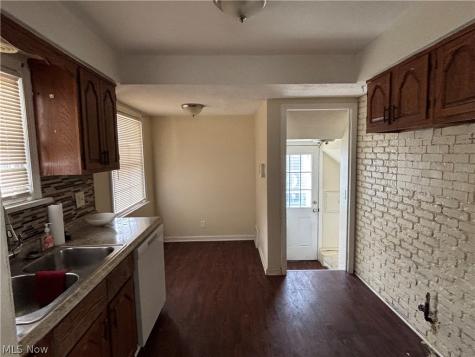 12324 Willard Avenue Garfield Heights OH 44125