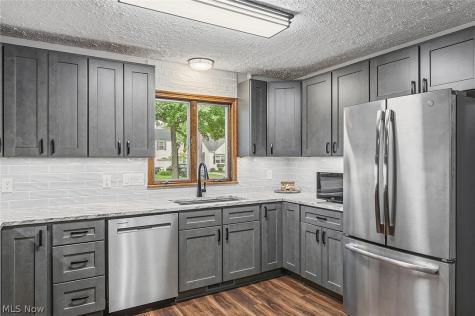 2303 18th Street Cuyahoga Falls OH 44223
