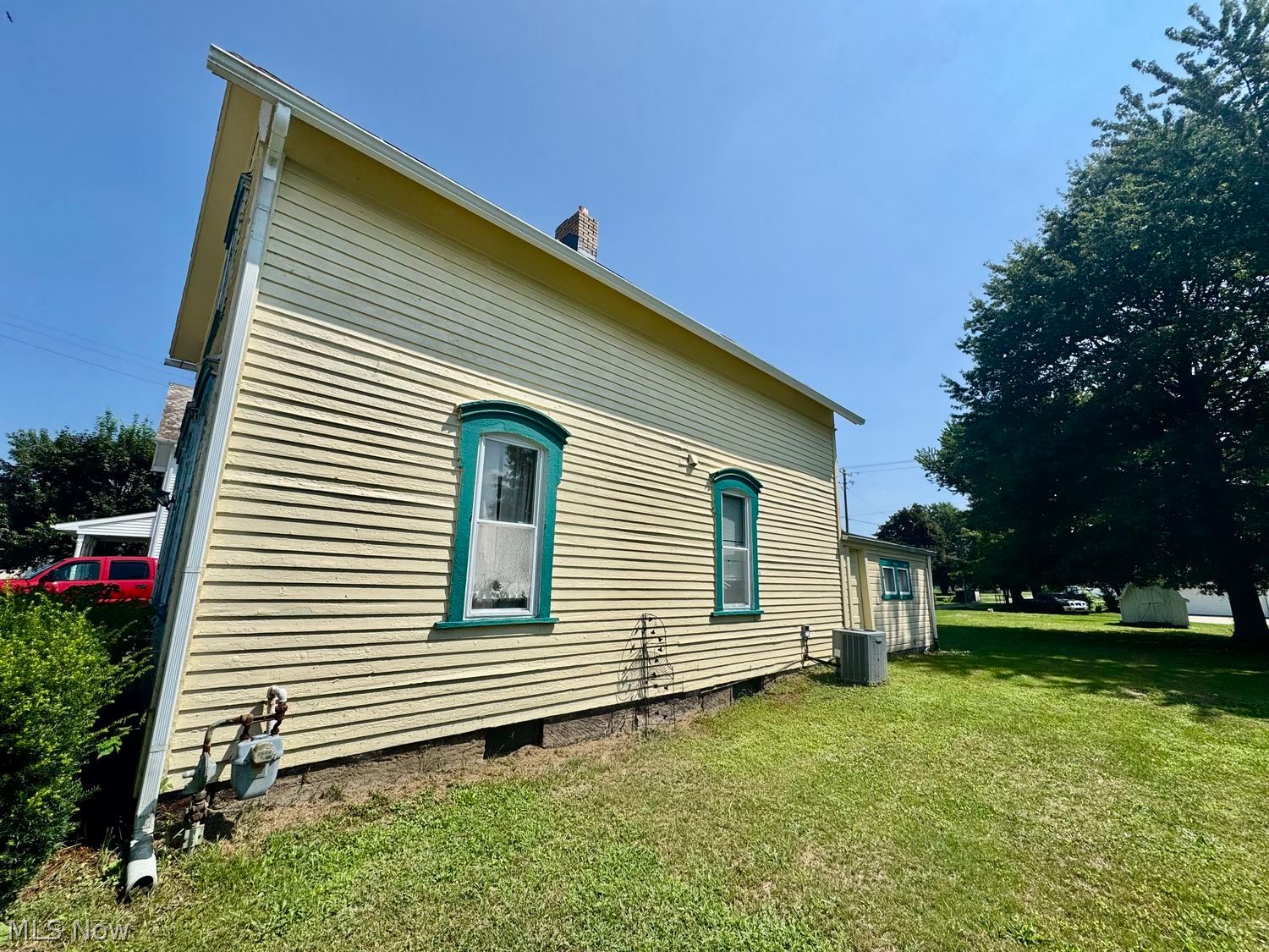 119 N Main Street Tuscarawas OH 44682