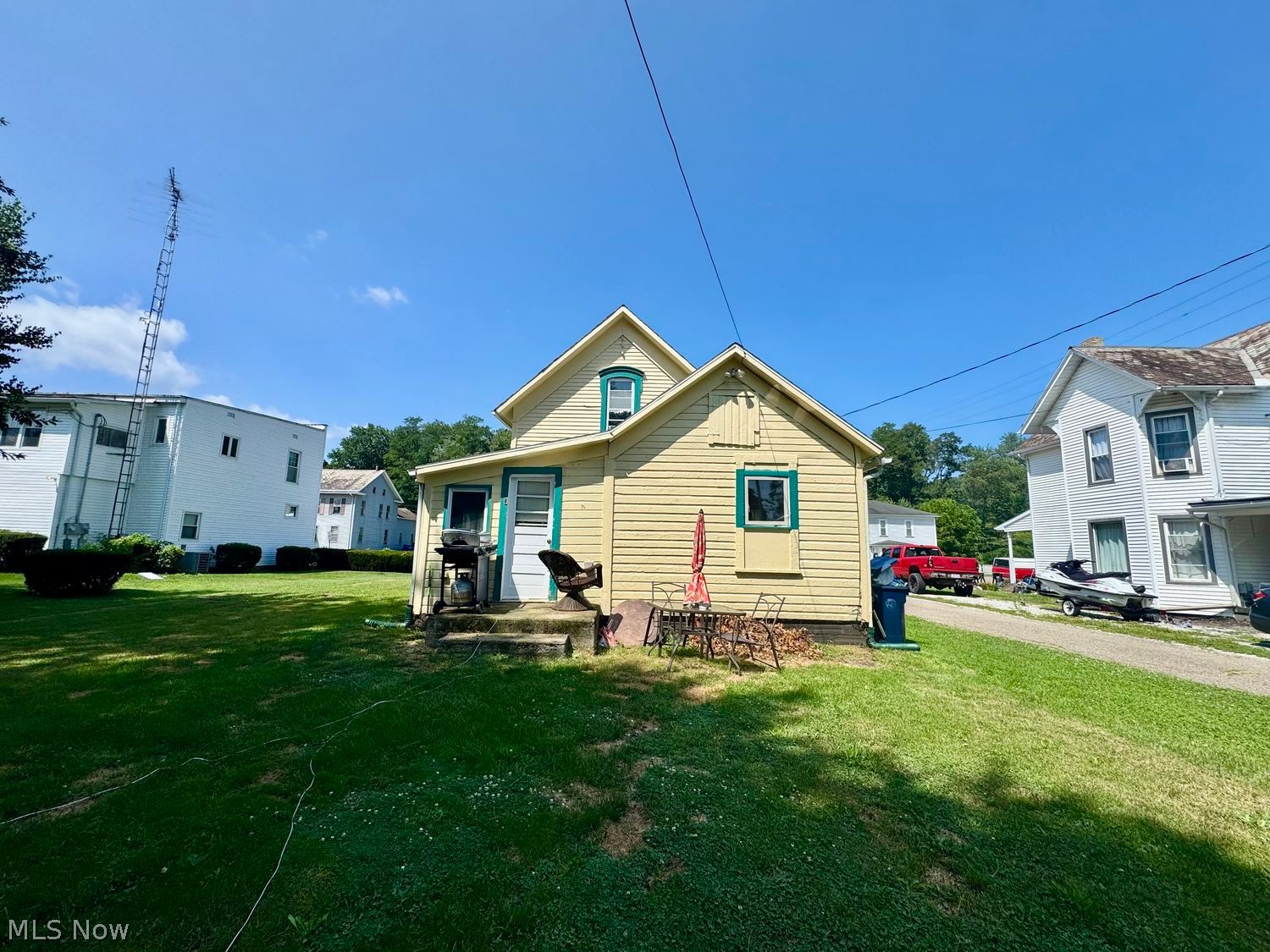 119 N Main Street Tuscarawas OH 44682