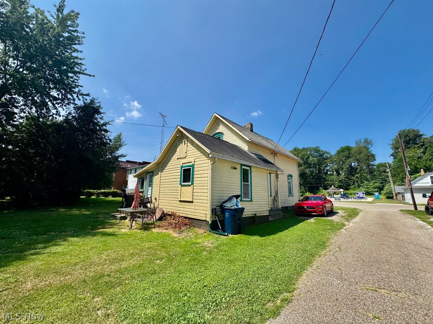 119 N Main Street Tuscarawas OH 44682