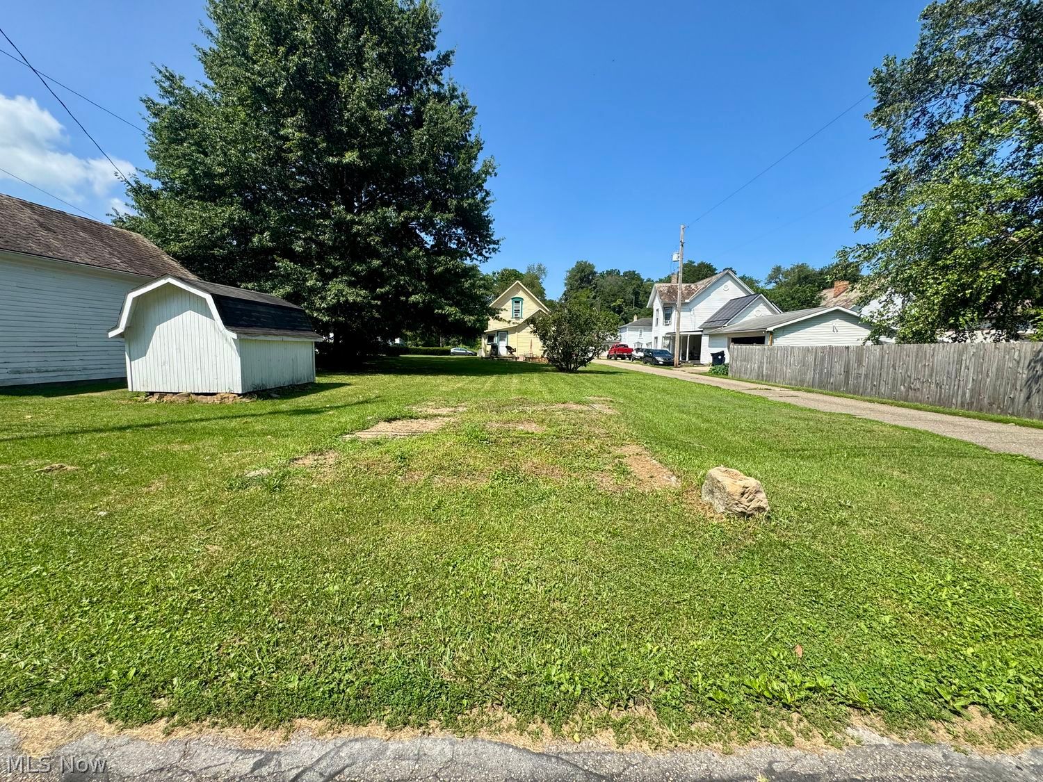 119 N Main Street Tuscarawas OH 44682