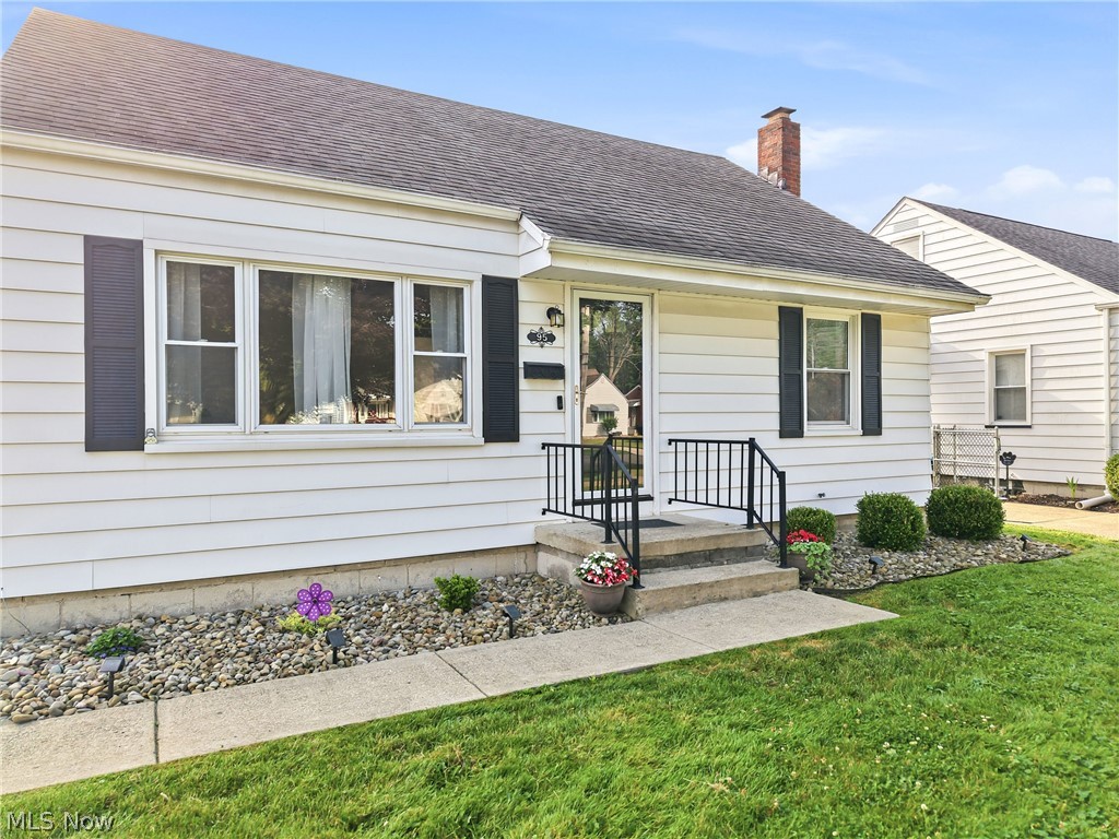 95 Westview Avenue Hubbard OH 44425