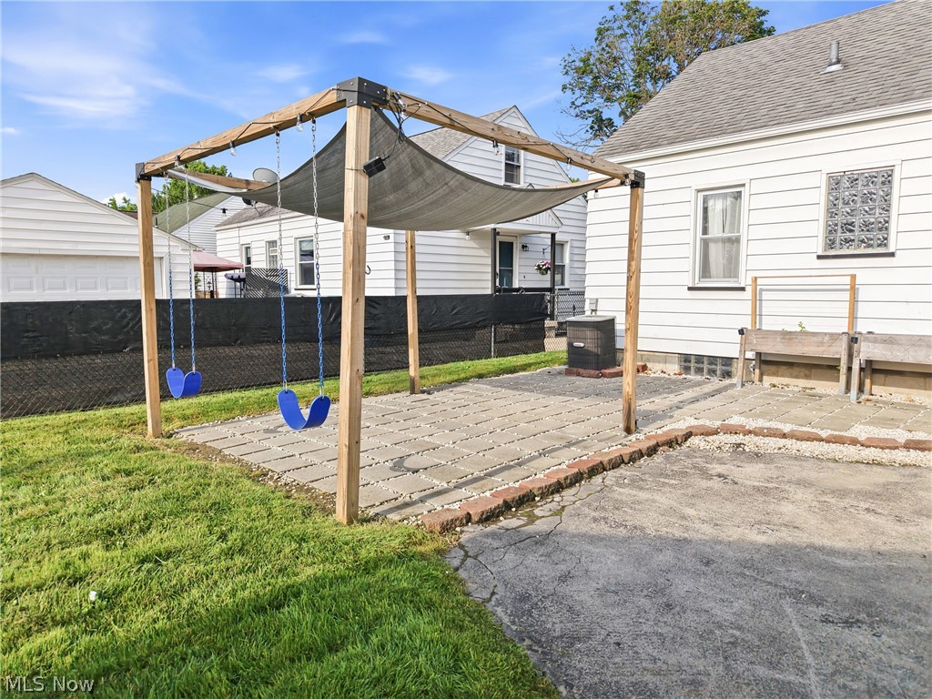 95 Westview Avenue Hubbard OH 44425