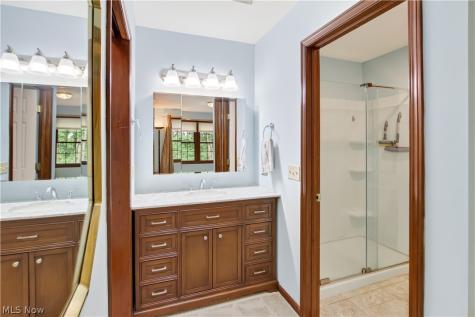 213 Crestland Avenue NW North Canton OH 44720