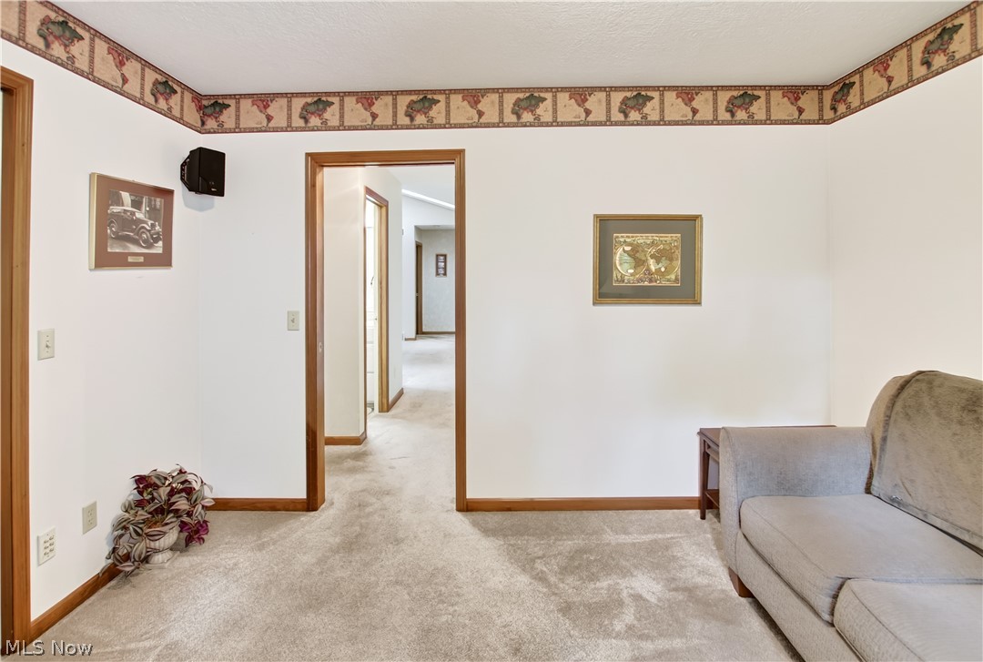 213 Crestland Avenue NW North Canton OH 44720