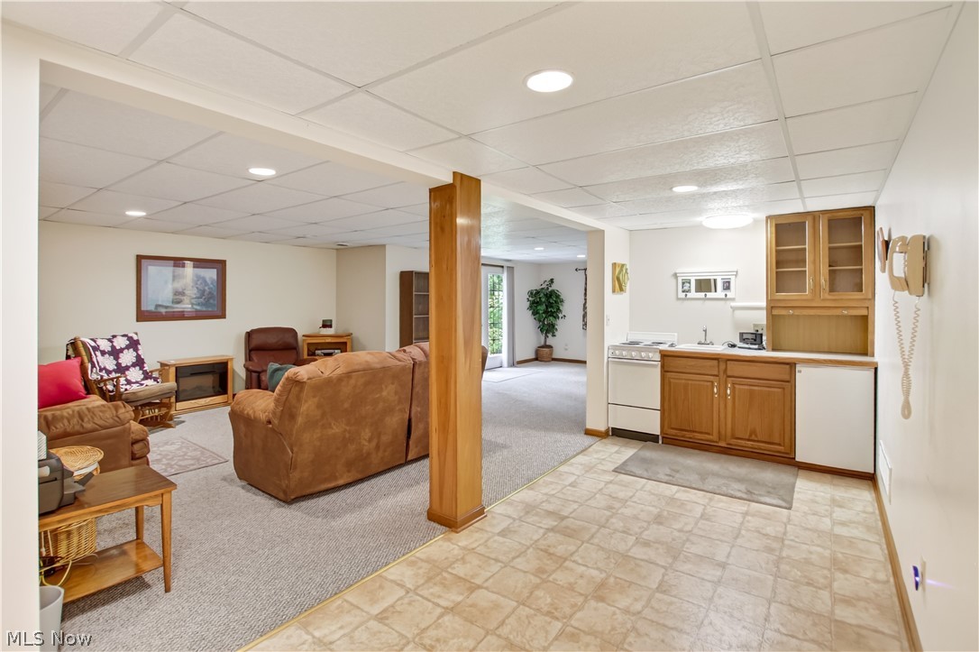 213 Crestland Avenue NW North Canton OH 44720
