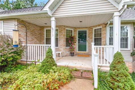 213 Crestland Avenue NW North Canton OH 44720