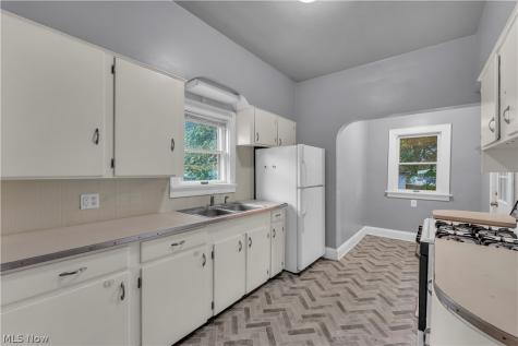 618 Keller Street Barberton OH 44203