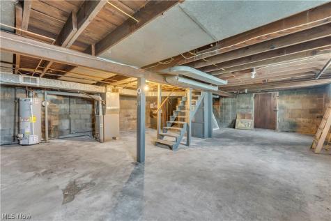 618 Keller Street Barberton OH 44203