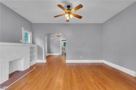 618 Keller Street Barberton OH 44203