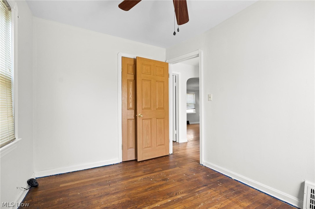 13613 Clifford Avenue Cleveland OH 44135