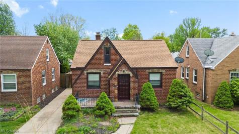 13613 Clifford Avenue Cleveland OH 44135