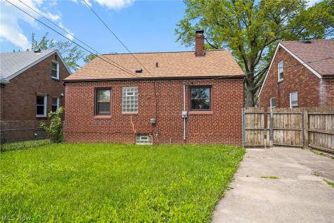13613 Clifford Avenue Cleveland OH 44135
