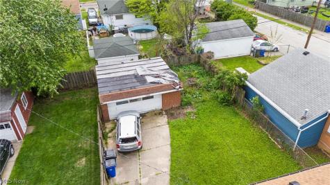 13613 Clifford Avenue Cleveland OH 44135
