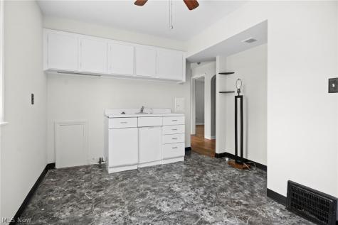 13613 Clifford Avenue Cleveland OH 44135