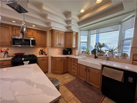 517 3rd Street Marietta OH 45750
