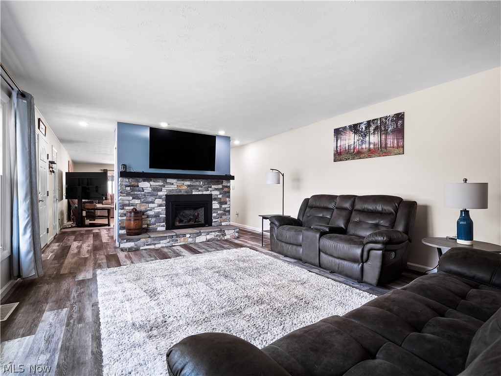 557 Crossbrook Drive Berea OH 44017