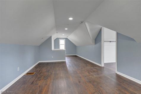115 Wheelock Drive Bedford OH 44146