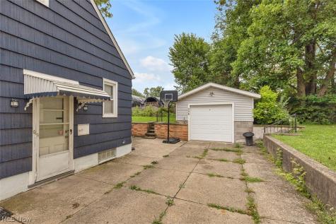 115 Wheelock Drive Bedford OH 44146