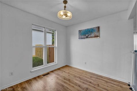 318 Sandpiper Avenue Elyria OH 44035