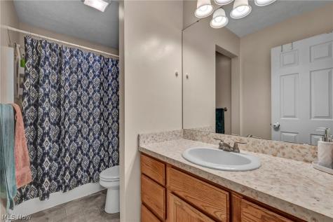318 Sandpiper Avenue Elyria OH 44035
