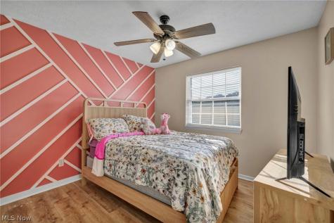 318 Sandpiper Avenue Elyria OH 44035