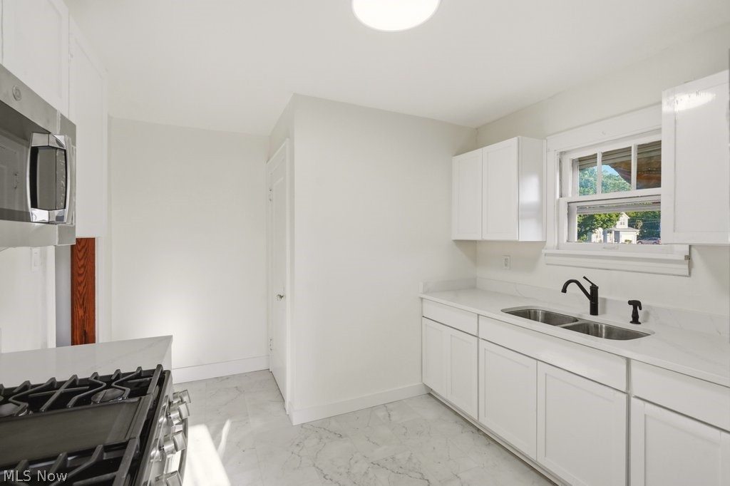 761 Glendora Avenue Akron OH 44320