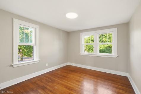 761 Glendora Avenue Akron OH 44320