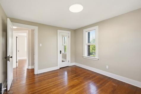 761 Glendora Avenue Akron OH 44320