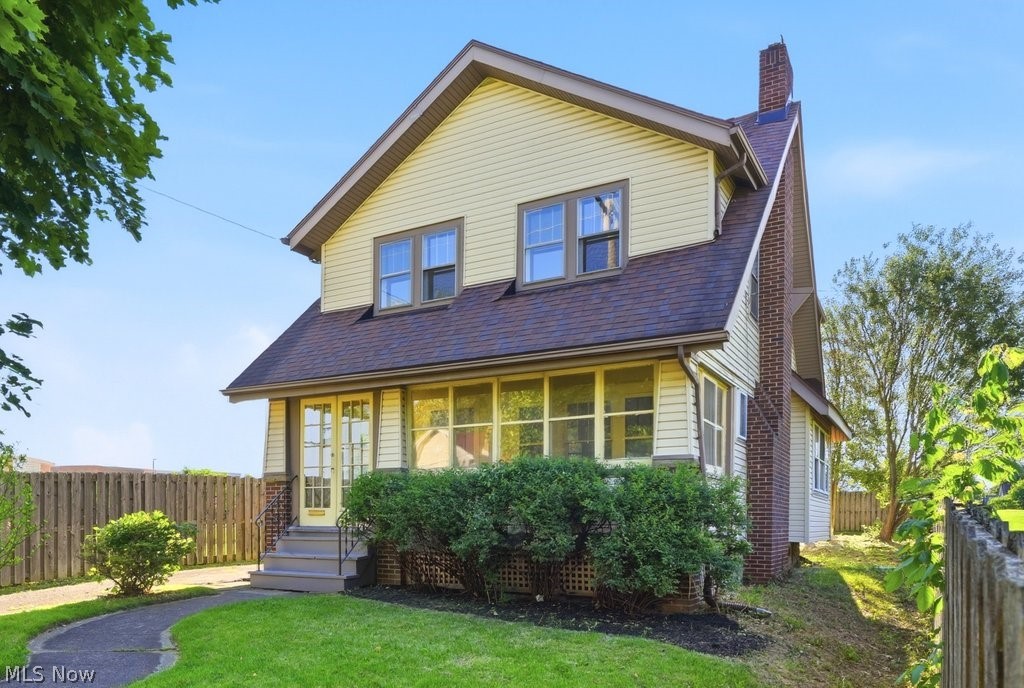 761 Glendora Avenue Akron OH 44320