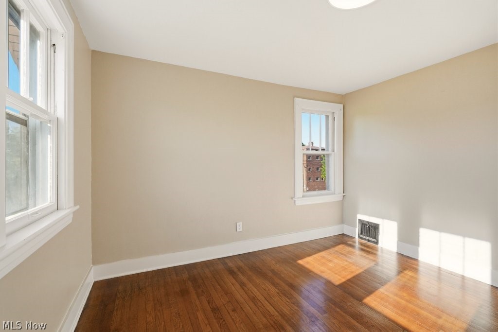 761 Glendora Avenue Akron OH 44320