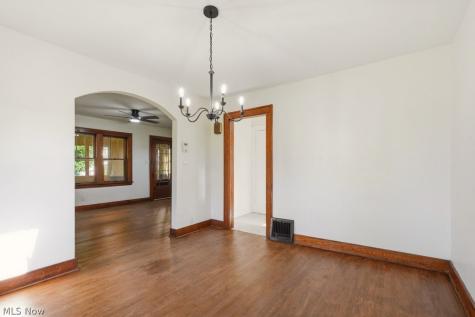 761 Glendora Avenue Akron OH 44320