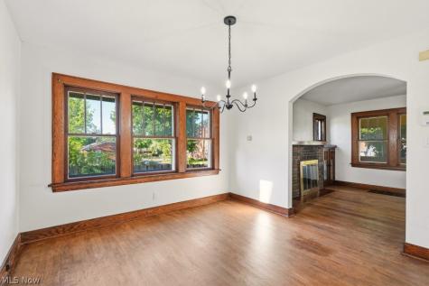 761 Glendora Avenue Akron OH 44320