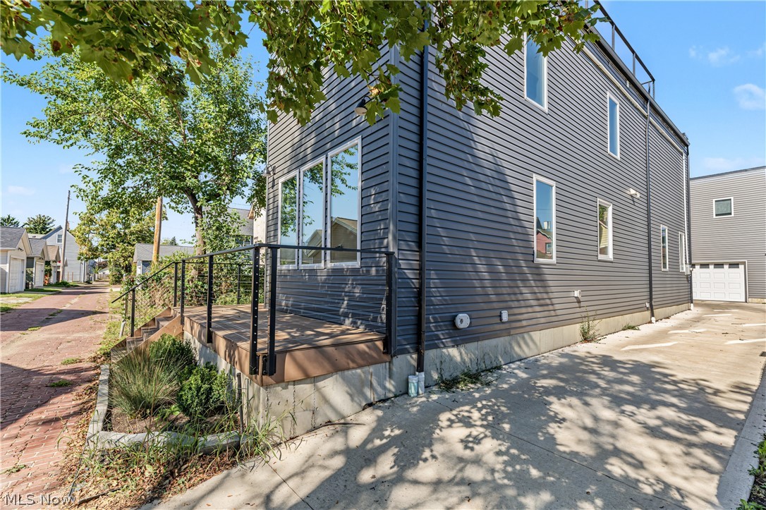 4210 Peach Court Cleveland OH 44113