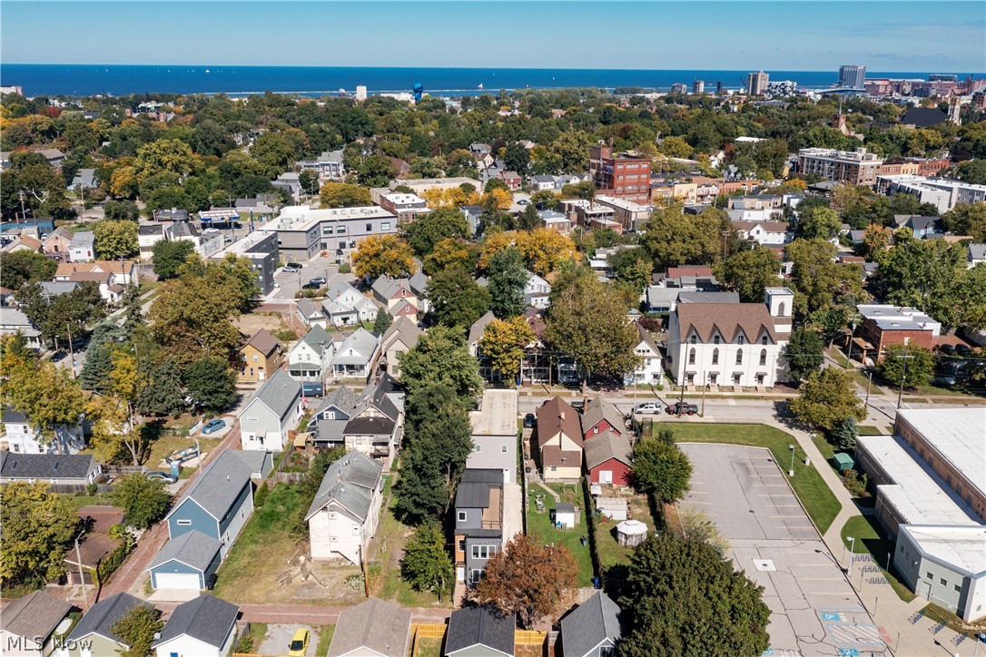 4210 Peach Court Cleveland OH 44113
